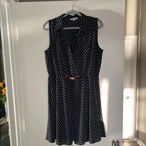 Blue and White Sleeveless Sundress with Notched Collar